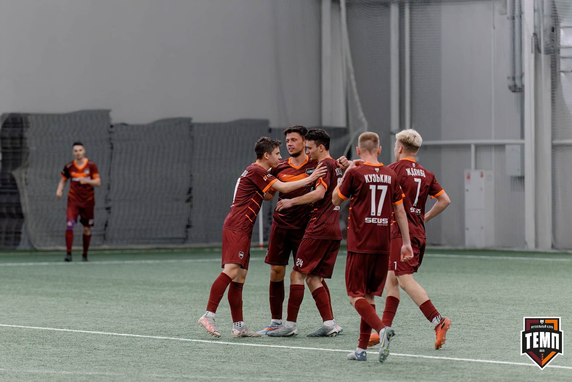 «Темп» 1:0 «Новокузнецк». Третья лига. 02.05.2025 — кадр 183