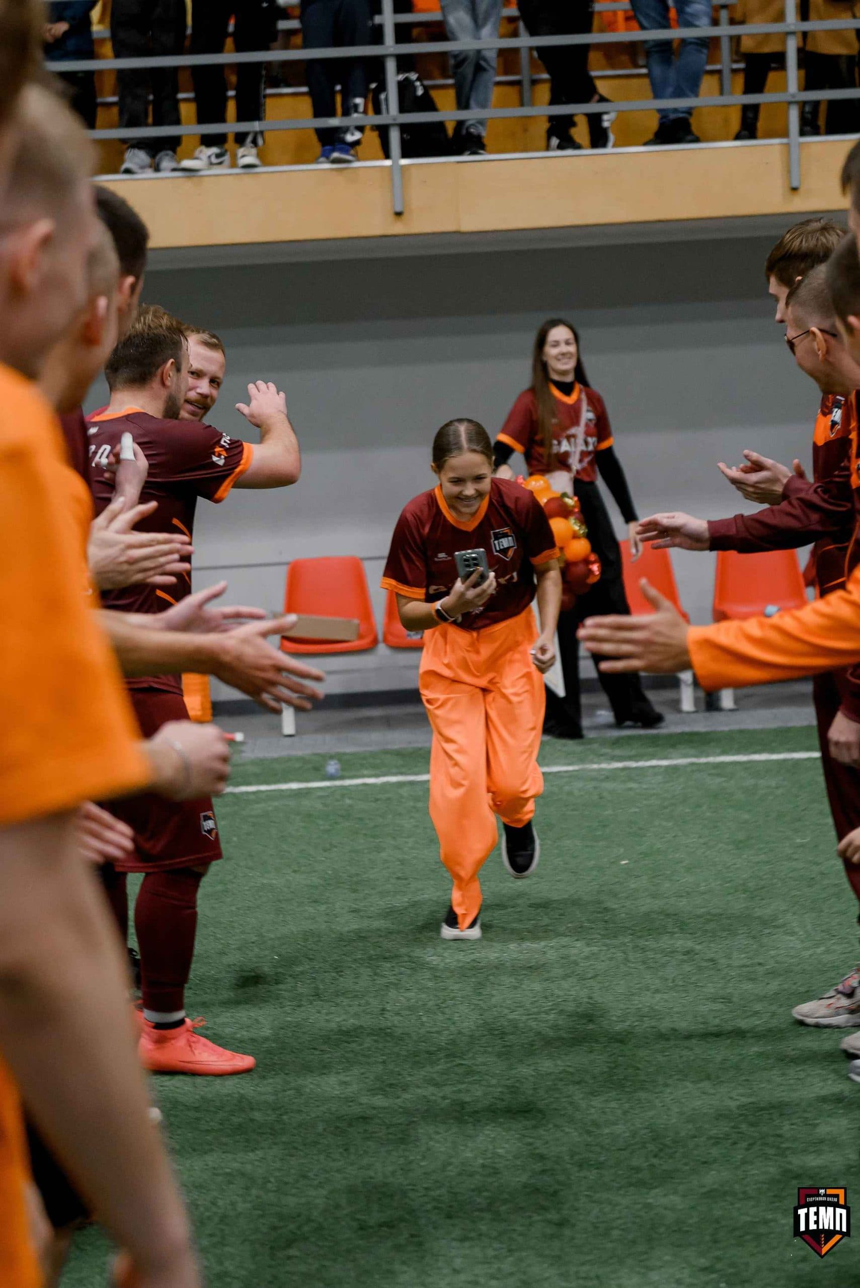 «Темп» 11:1 «Рассвет». Третья лига. 28.09.2025 — кадр 234