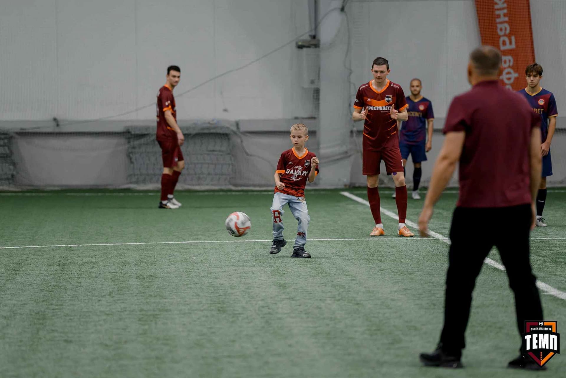 «Темп» 11:1 «Рассвет». Третья лига. 28.09.2025 — кадр 46