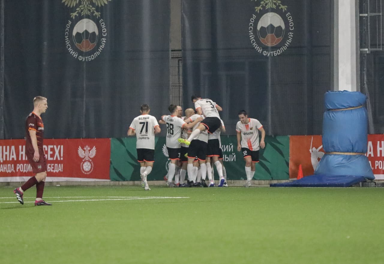 «Темп» 1:1 (5-4 пен.) «Анри». Финальный этап Третьей лиги. 08.11.2025. РФС — кадр 18