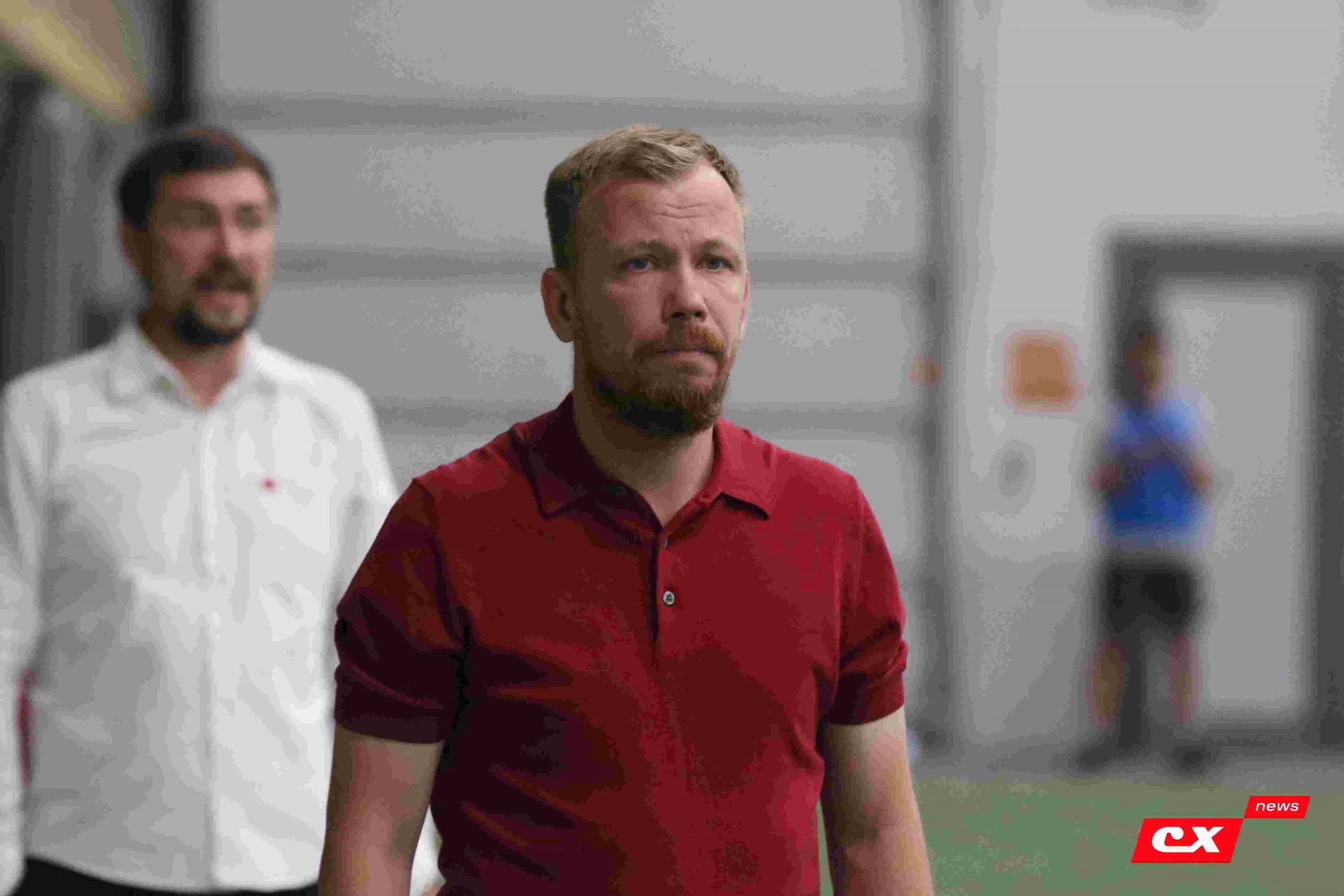 «Темп» 1:1 «КДВ». Третья лига. 26.09.2025. Владимир Мартынов («CX News») и Александр Чёрный («Алтайский спорт») — кадр 214