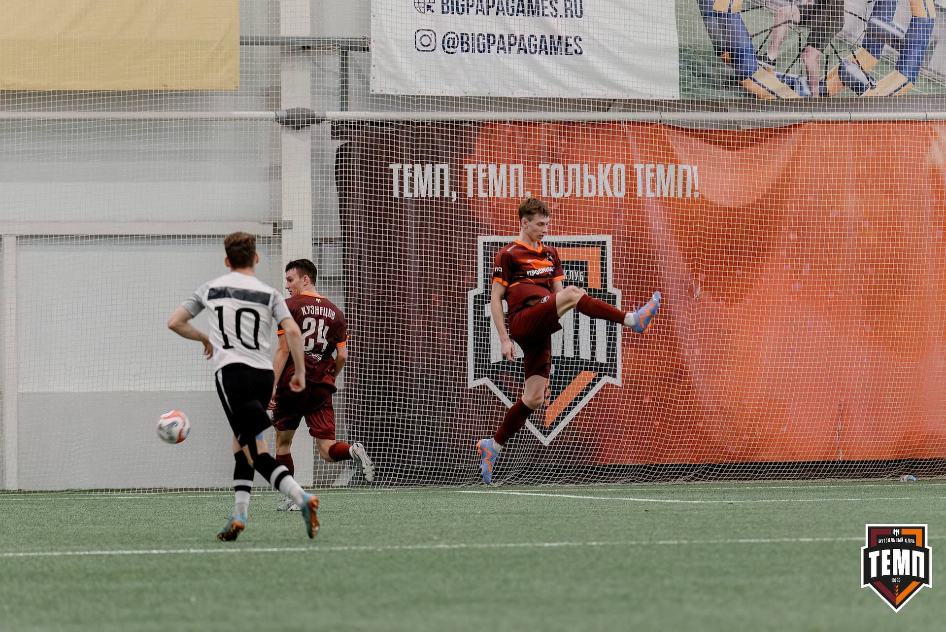 «Темп» 2:0 «Чита». Третья лига. 27.04.2025 — кадр 213