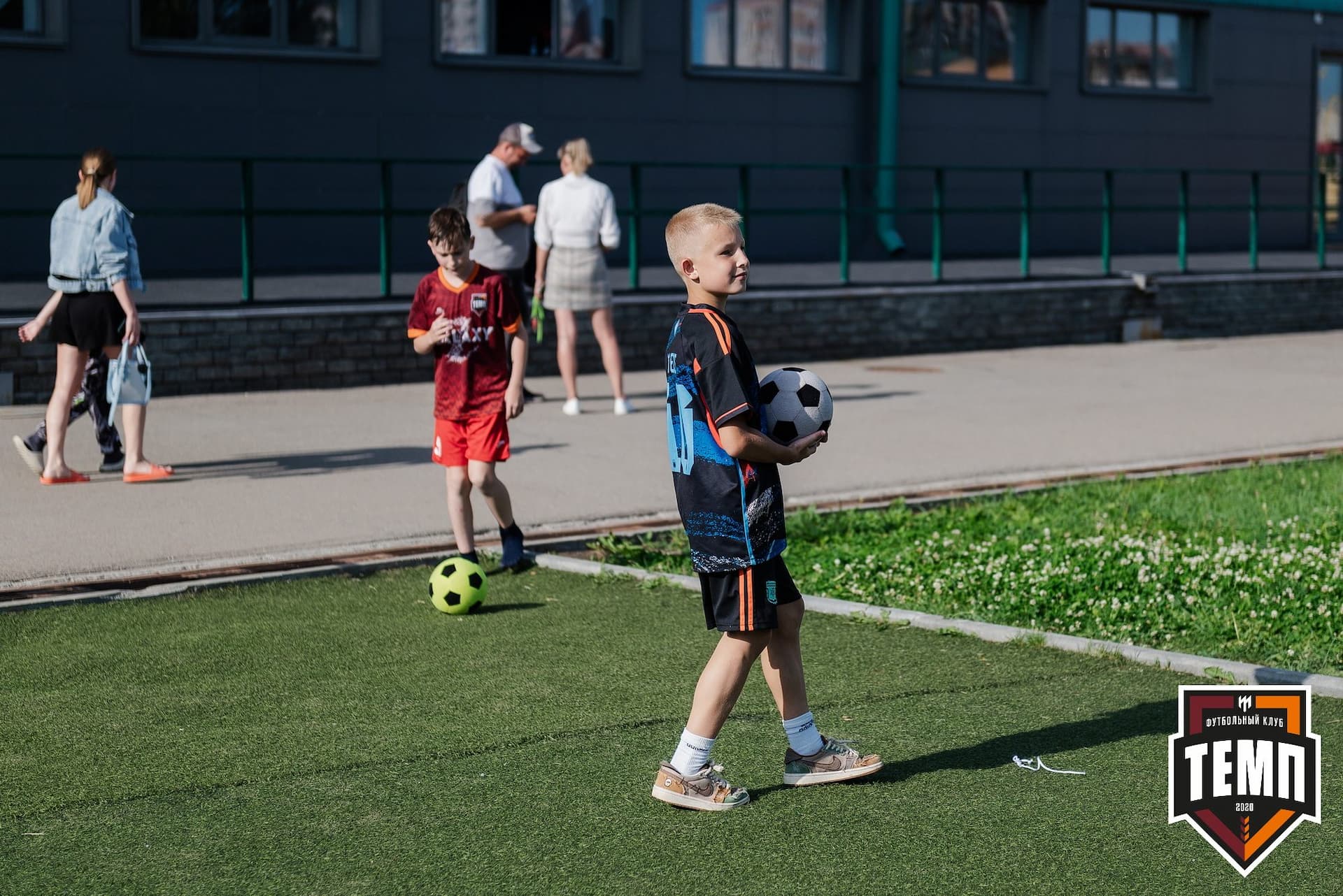 «Темп» 2:1 «Полимер». Третья лига. 21.06.2024 — кадр 3