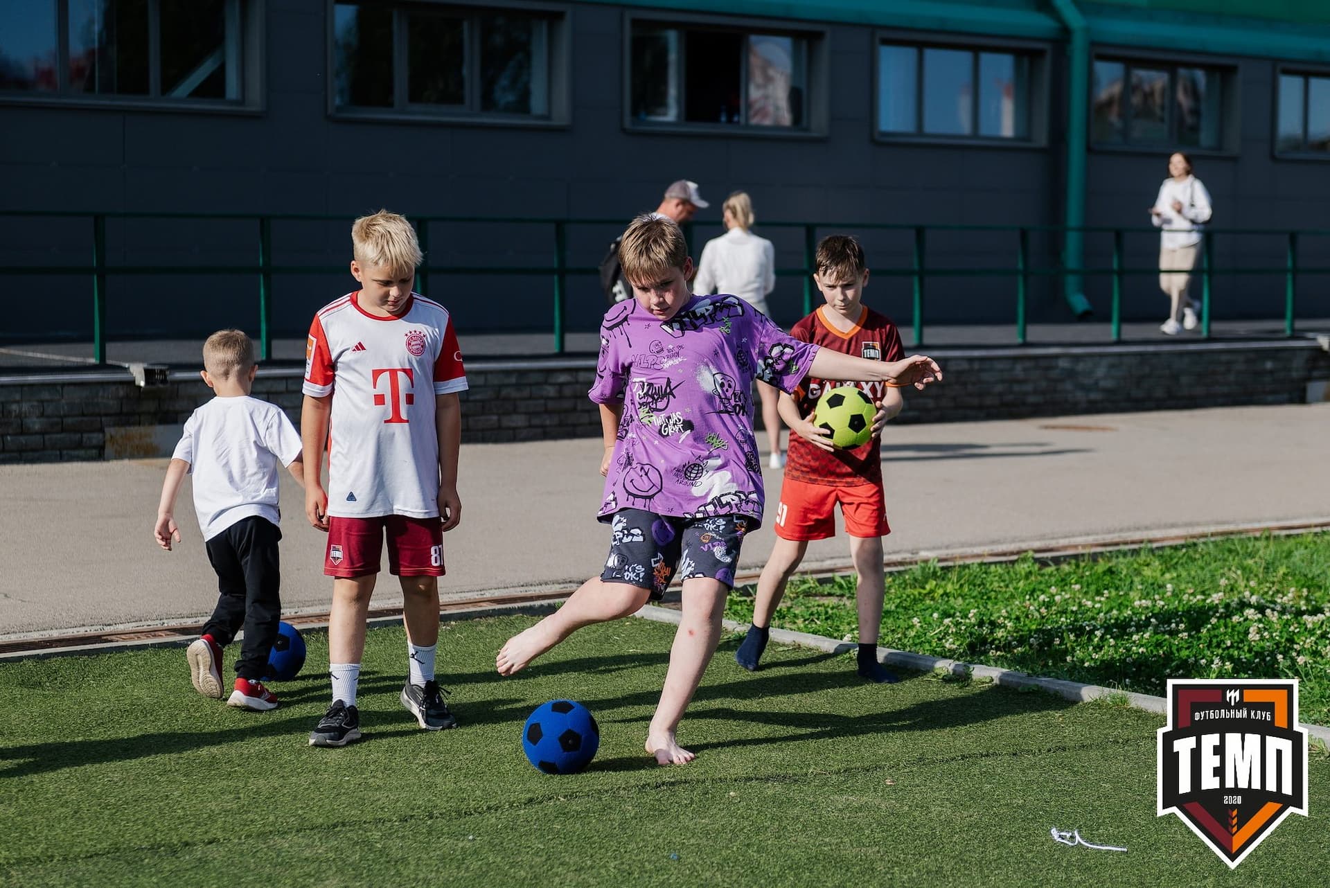 «Темп» 2:1 «Полимер». Третья лига. 21.06.2024 — кадр 7