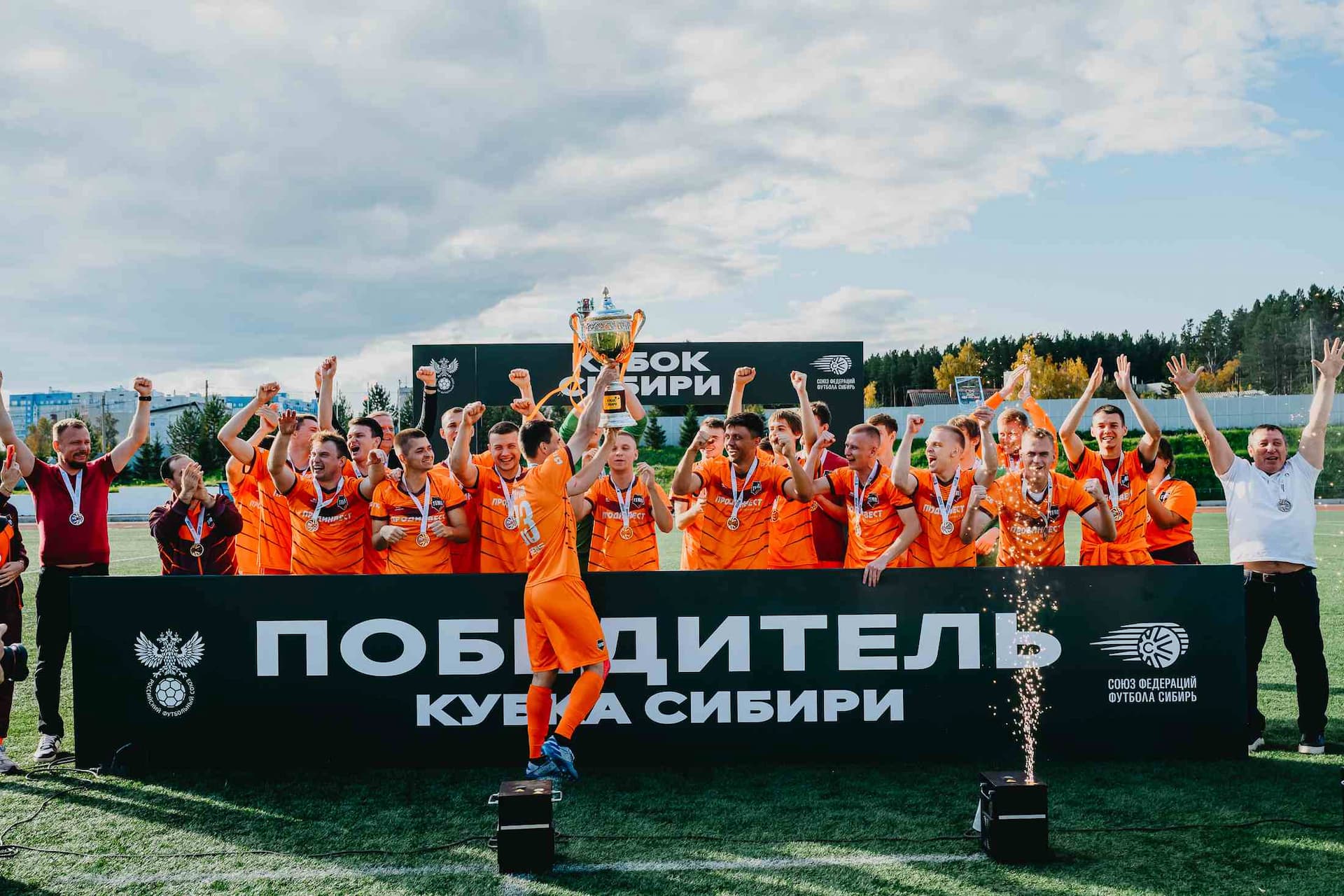 «Чита» 1:4 «Темп». Кубок Сибири. 20.09.2025. Дмитрий Поливода и Александр Чёрный — кадр 223