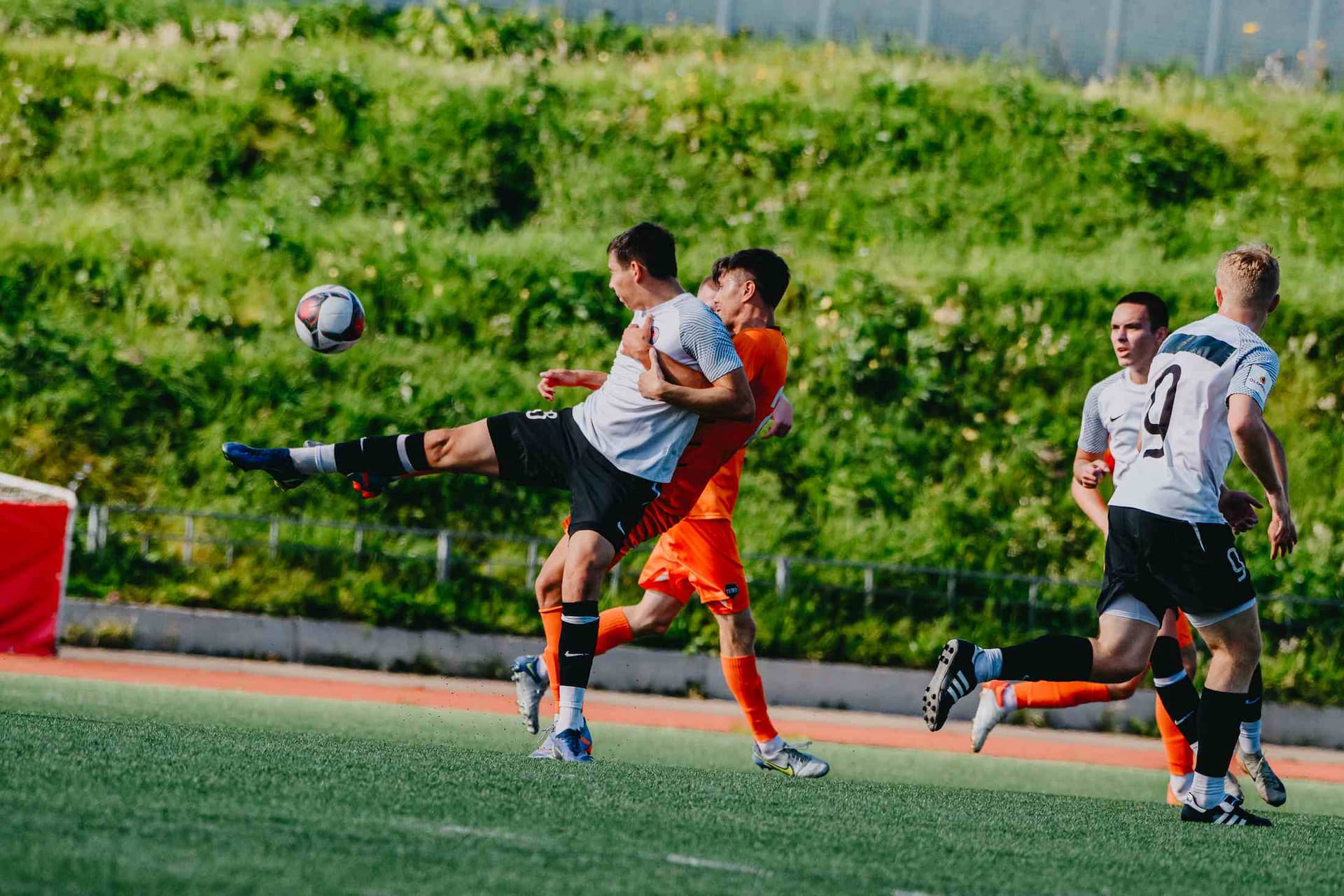 «Чита» 1:4 «Темп». Кубок Сибири. 20.09.2025. Дмитрий Поливода и Александр Чёрный — кадр 90