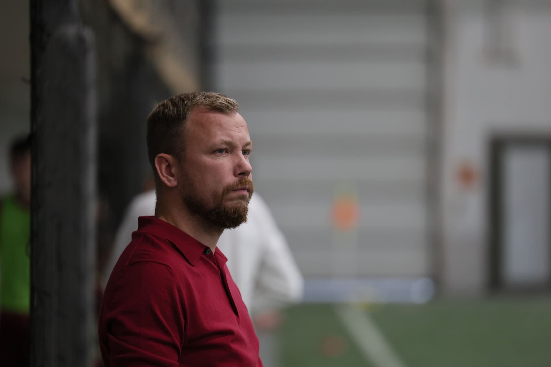 «Темп» 1:1 «КДВ». Третья лига. 26.09.2025. Владимир Мартынов («CX News») и Александр Чёрный («Алтайский спорт») — кадр 303