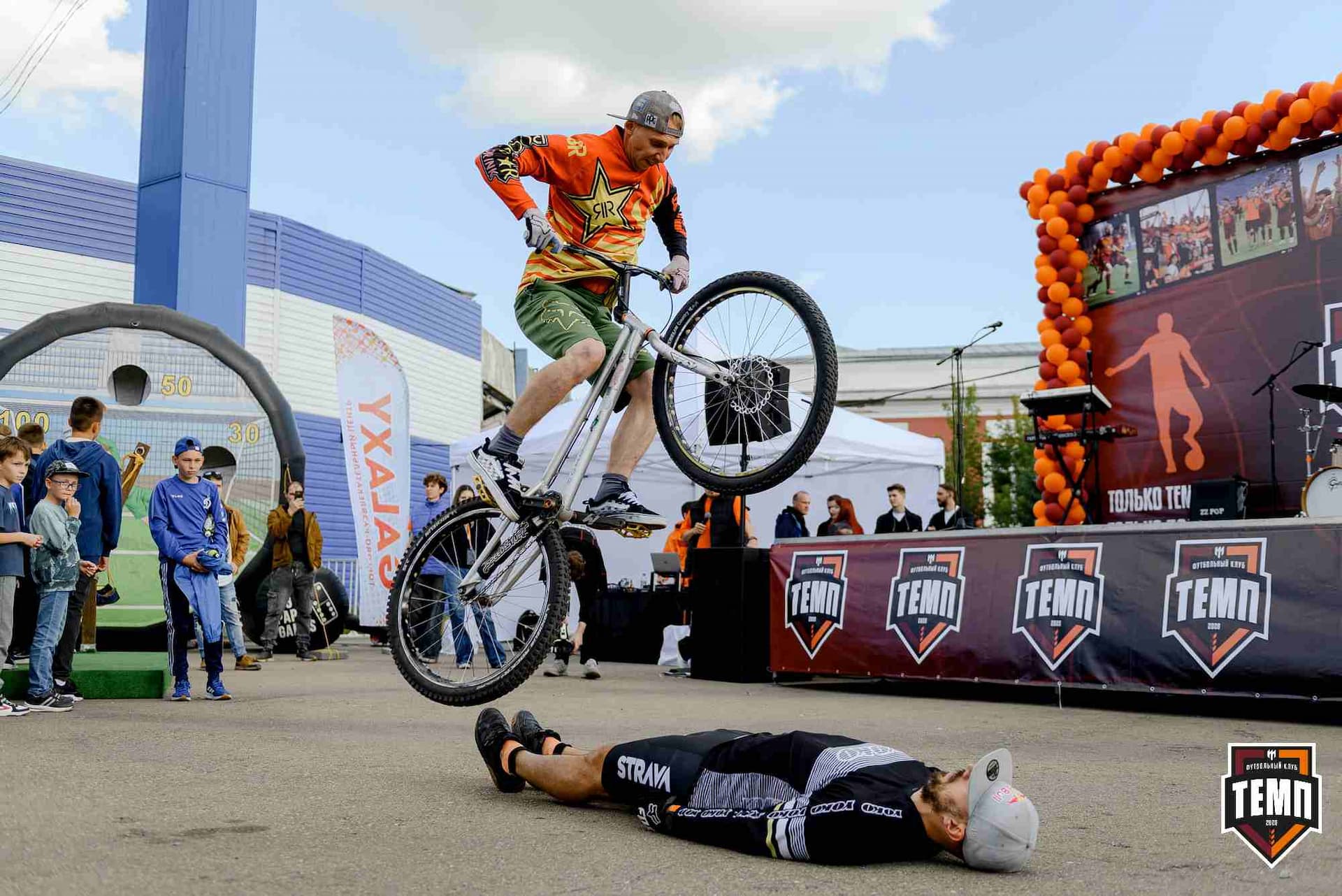 «Темп» 2:2 (пен. 3-1) «Уралец-ТС». FONBET Кубок России. 07.08.2025 — кадр 138