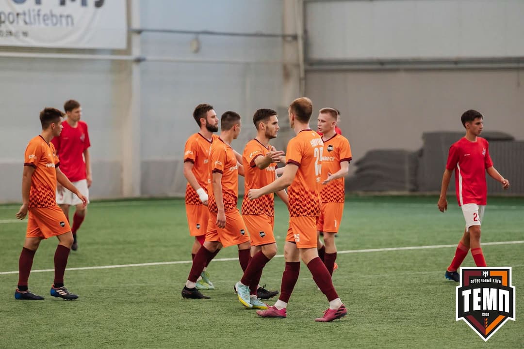 Выбираем лучший гол августа!