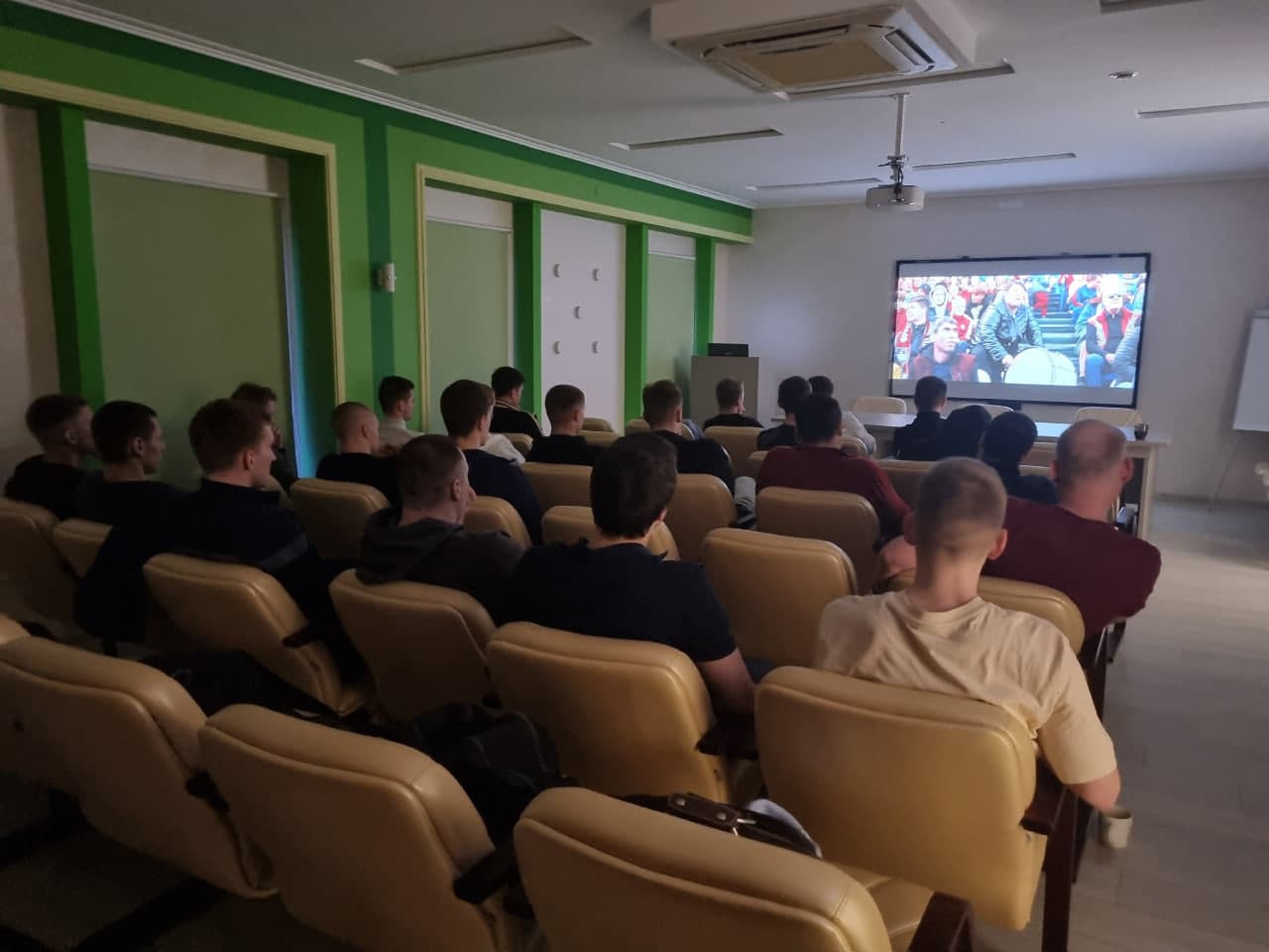 Состоялся закрытый показ фильма «Темп. Профессиональные любители»!